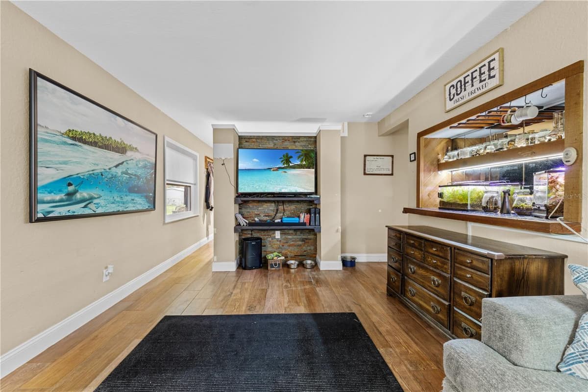 4734 MONTEREY DRIVE — photo 17 of 56