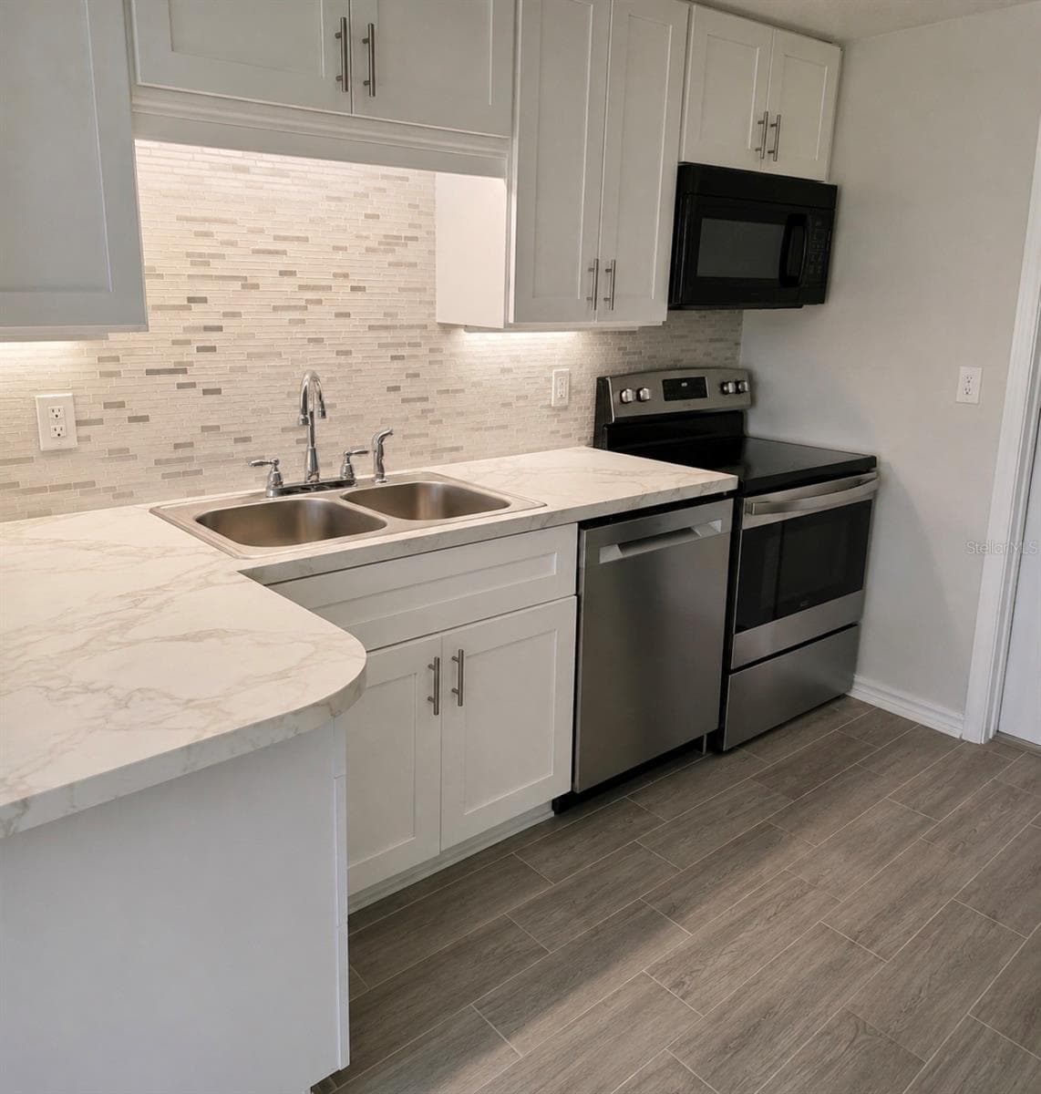703 2ND AVENUE — photo 6 of 16