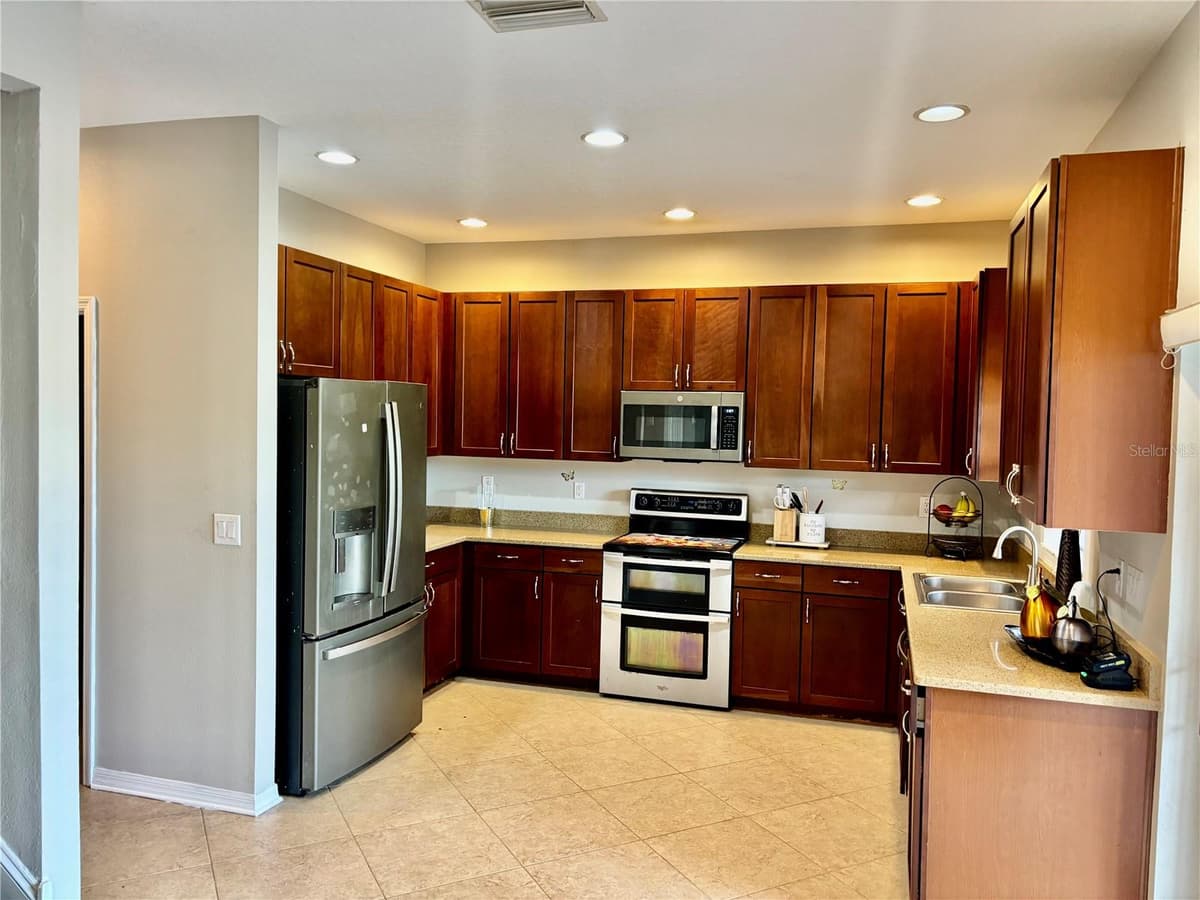 11153 SHELTER COVE LOOP — photo 10 of 26