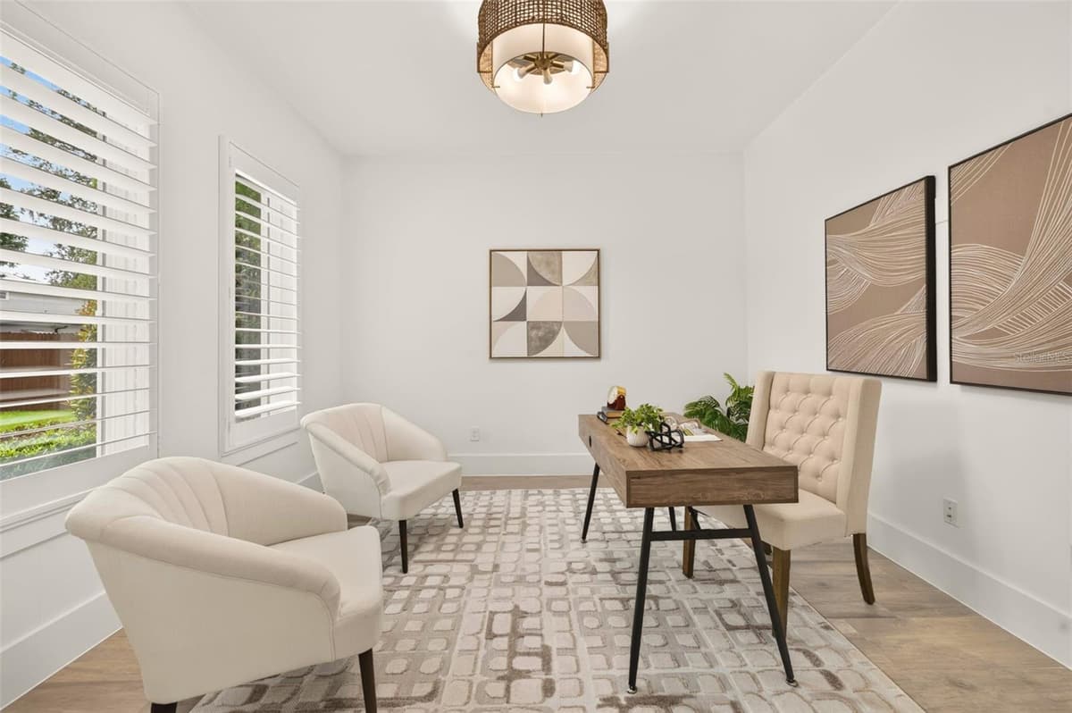 2343 VERSAILLES AVENUE — photo 4 of 42