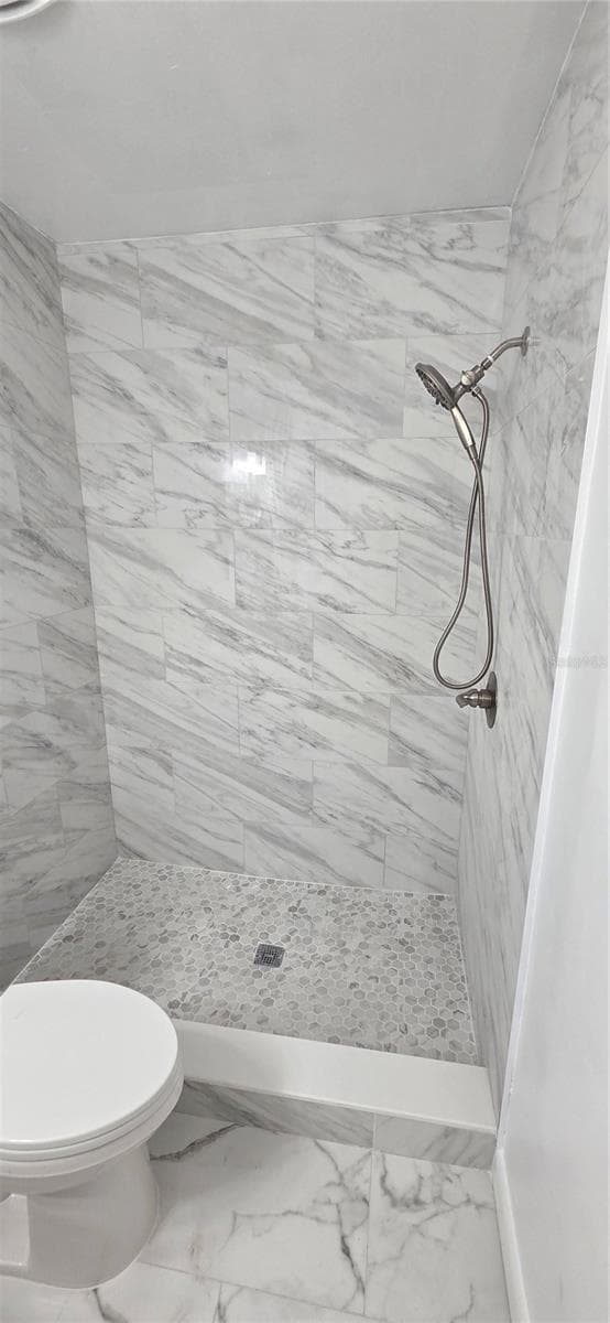 6717 MORNAY CIRCLE — photo 27 of 40
