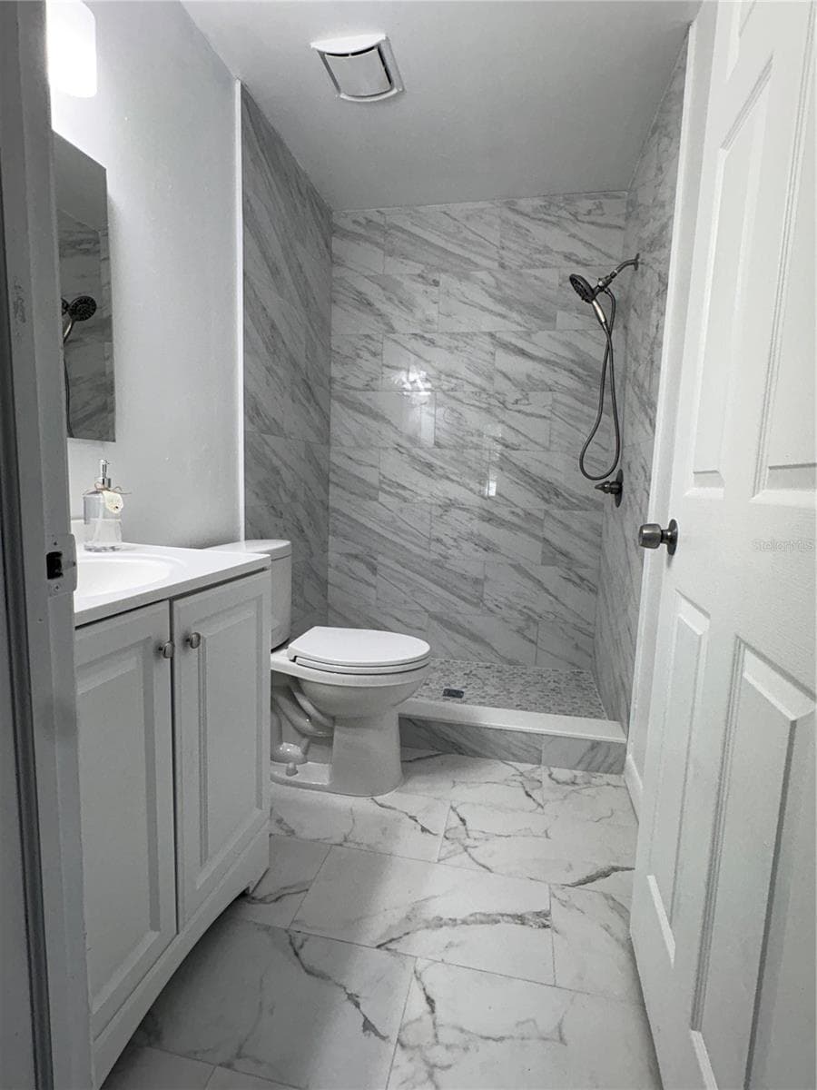 6717 MORNAY CIRCLE — photo 25 of 40