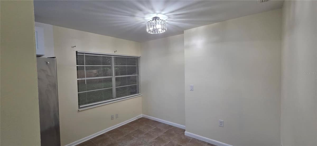6717 MORNAY CIRCLE — photo 7 of 40