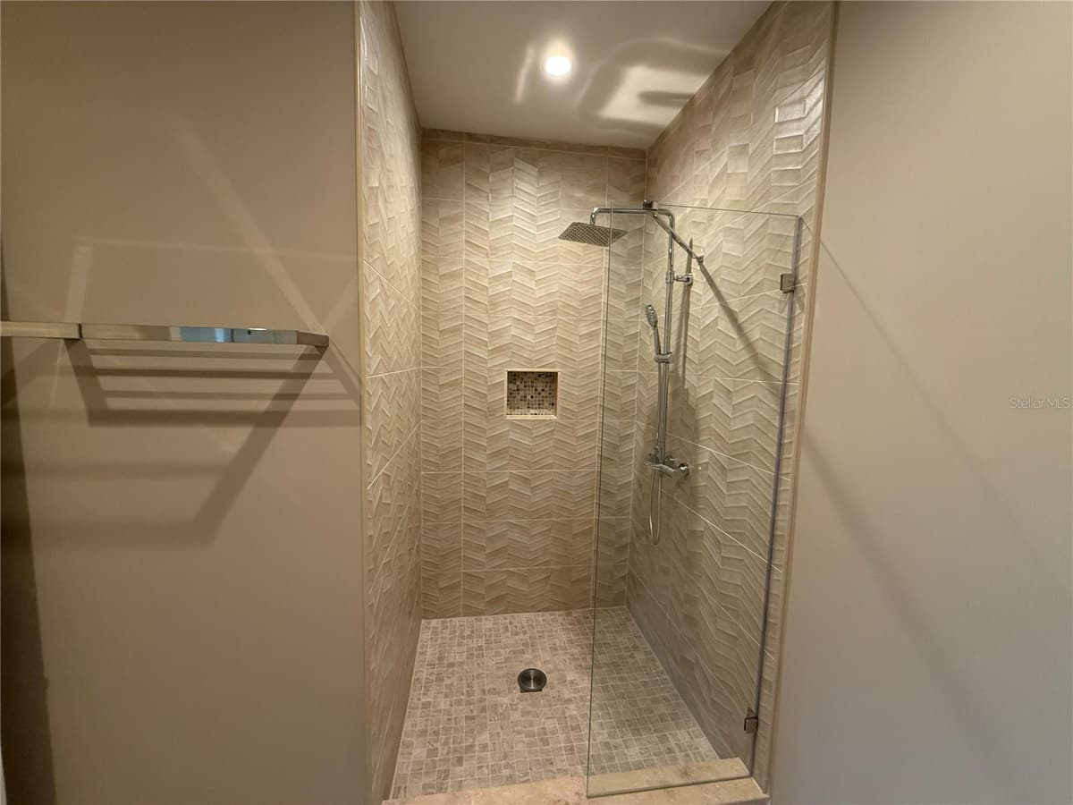 3065 ROCKEFELLER WAY — photo 17 of 55
