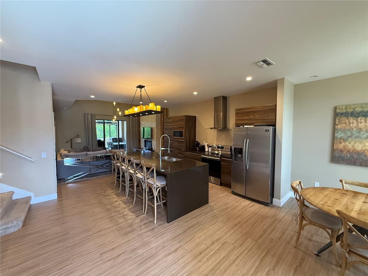 3065 ROCKEFELLER WAY — photo 8 of 55