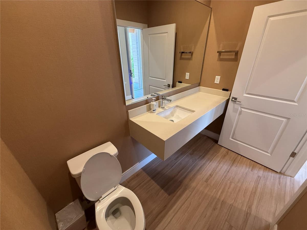 3065 ROCKEFELLER WAY — photo 12 of 55