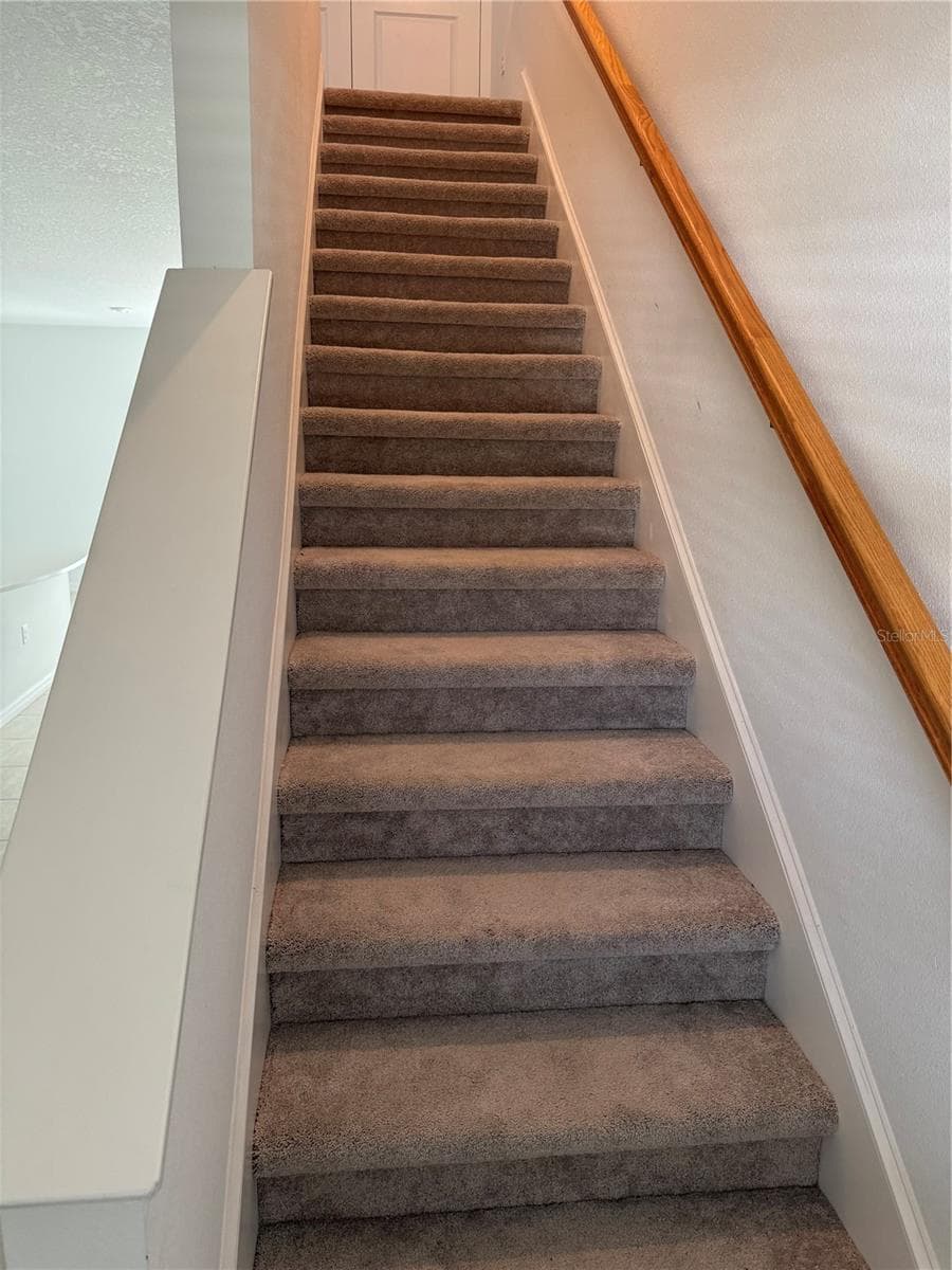 9052 DRIVEN SNOW STREET — photo 8 of 32