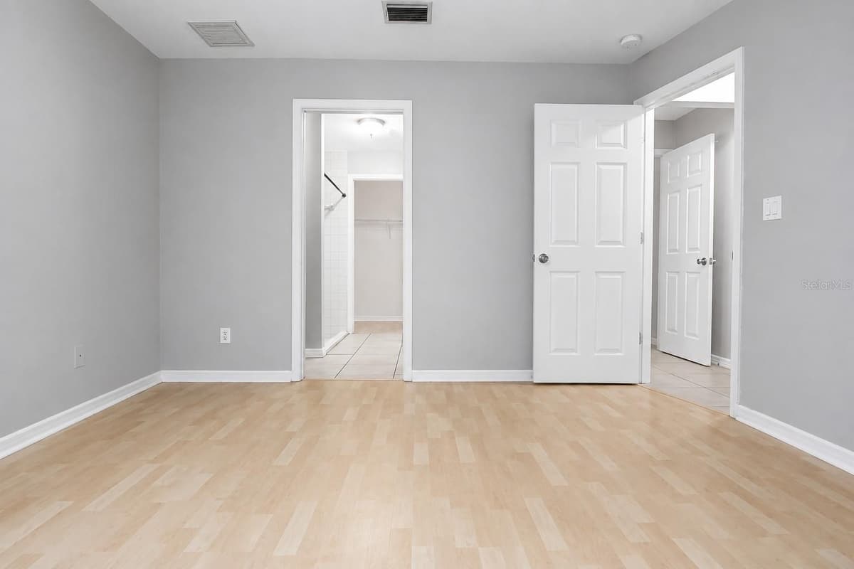 183 HIGHLAND ROAD — photo 12 of 43