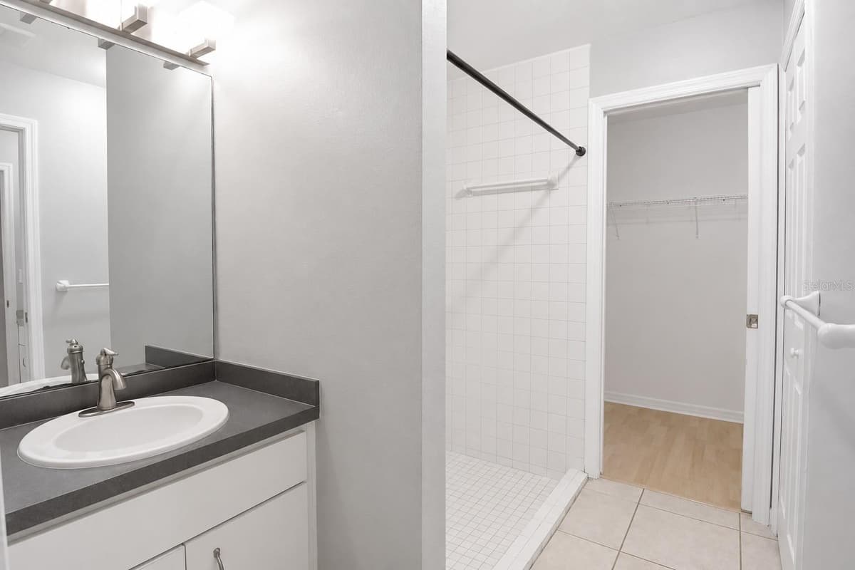 183 HIGHLAND ROAD — photo 15 of 43