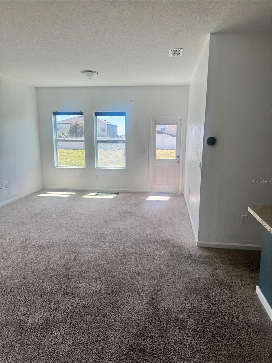 487 EAGLECREST DRIVE — photo 7 of 8