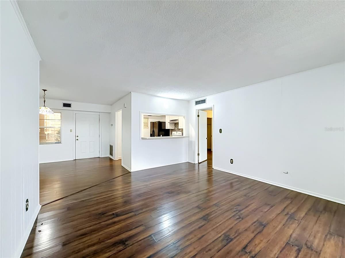 2837 3RD STREET — photo 11 of 44