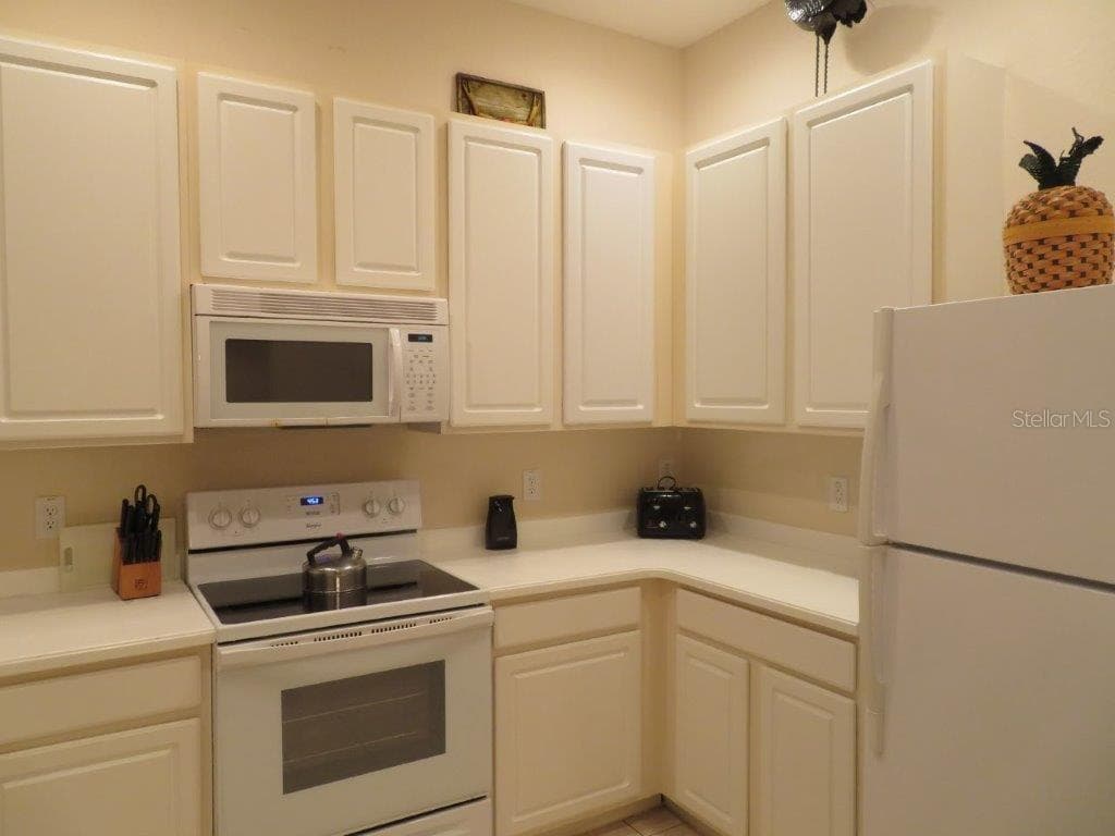 603 NEW PROVIDENCE — photo 9 of 23