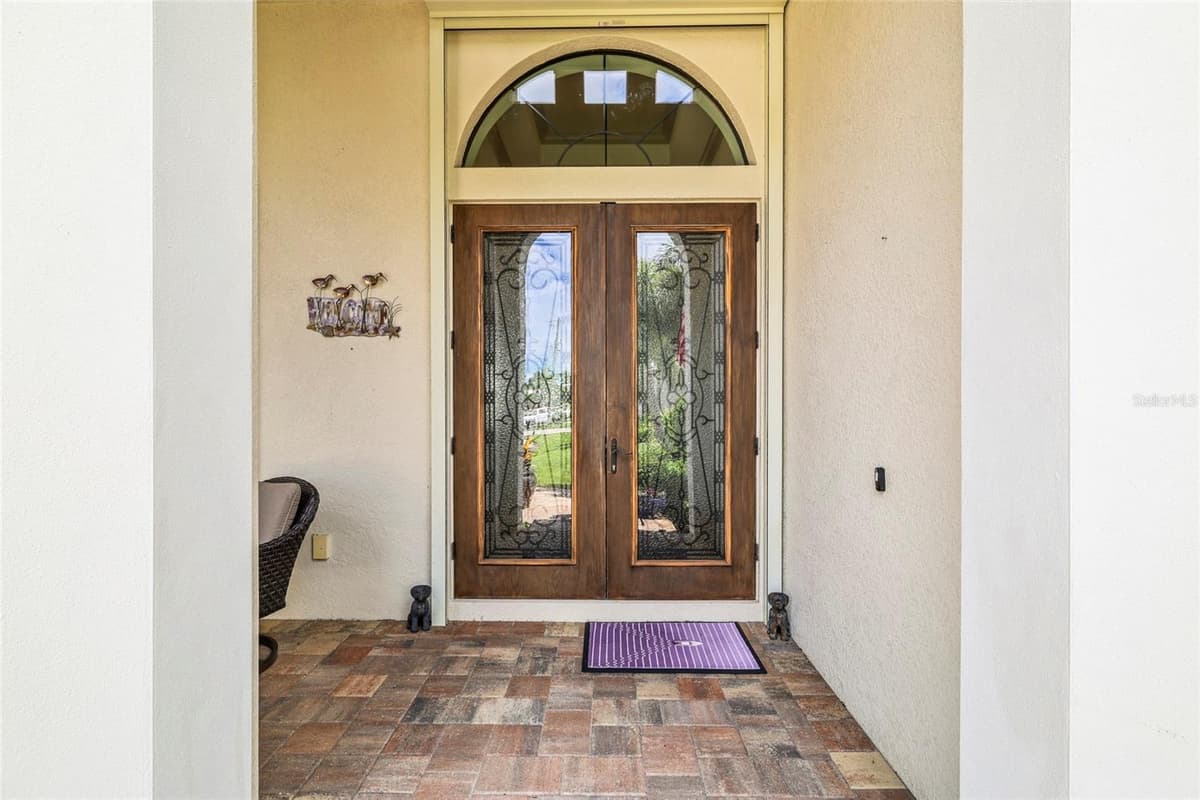 1355 GREBE DRIVE — photo 9 of 74