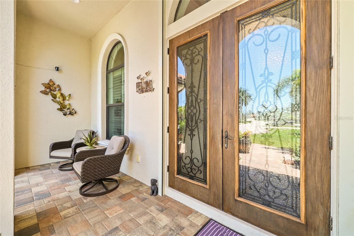 1355 GREBE DRIVE — photo 10 of 74