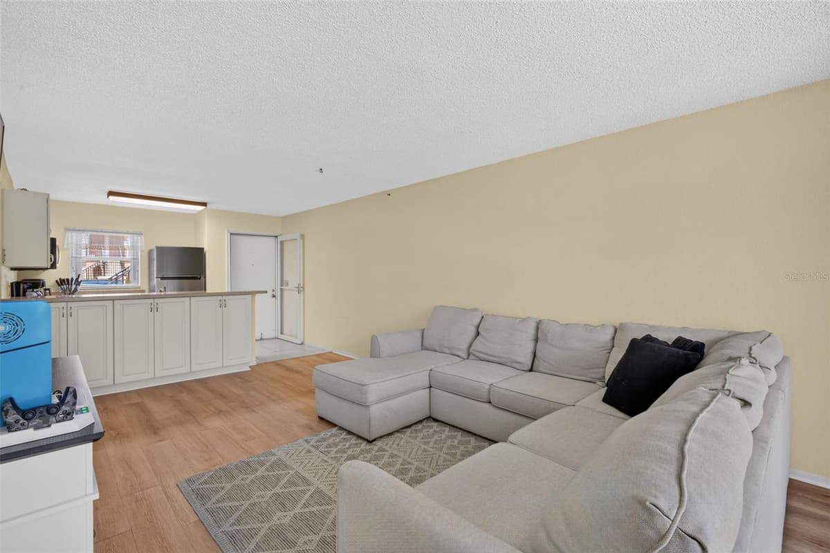 25100 SANDHILL BOULEVARD — photo 7 of 29