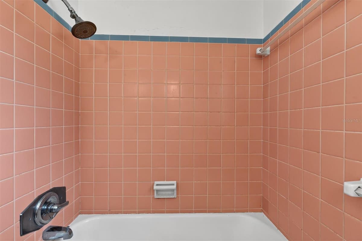2707 4TH AVENUE — photo 36 of 42