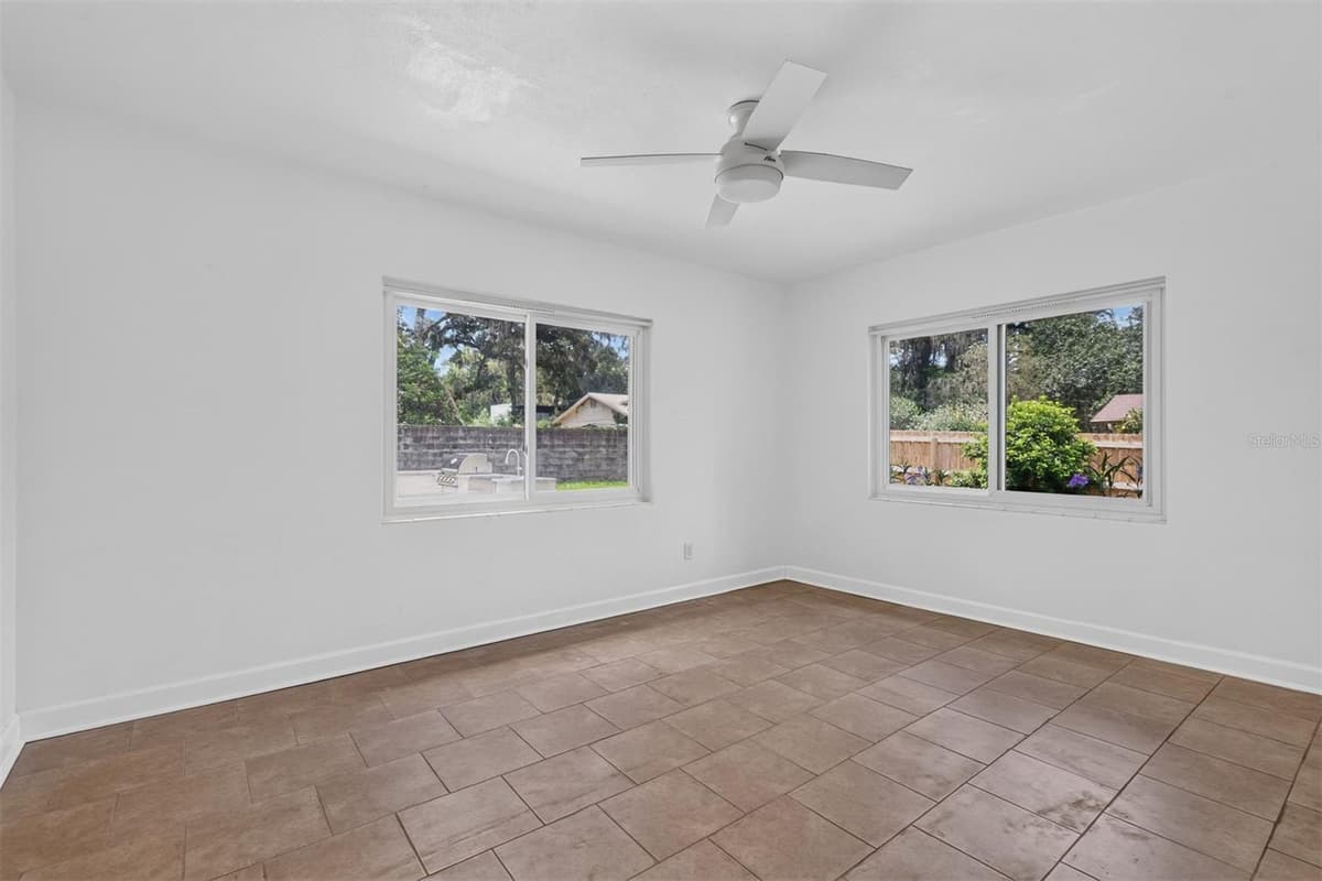 2707 4TH AVENUE — photo 37 of 42