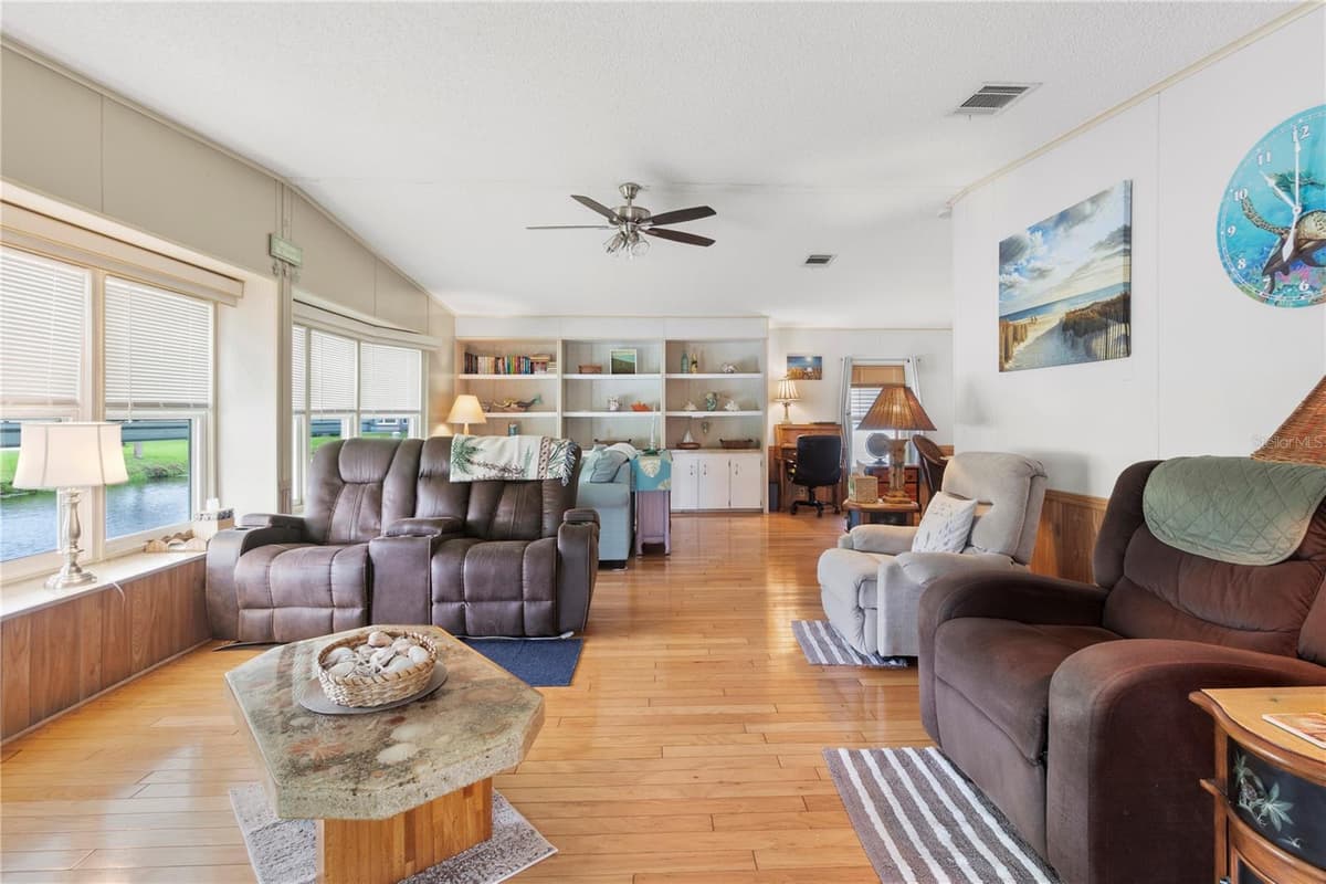 78 EAGLE CIRCLE — photo 17 of 59