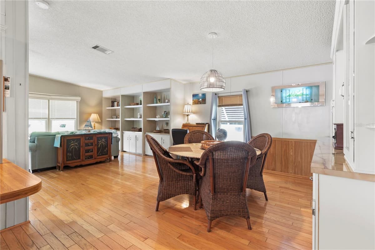 78 EAGLE CIRCLE — photo 19 of 59