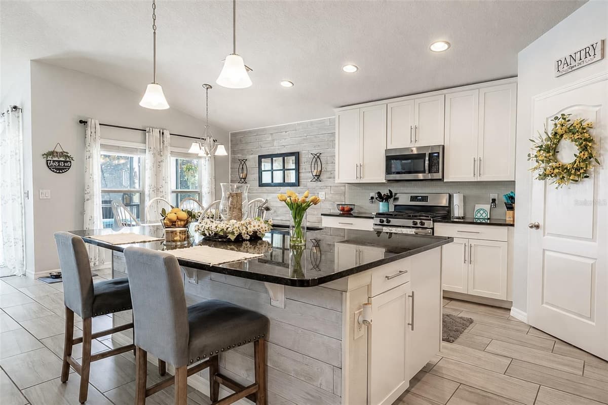 1510 CHELSEA MANOR CIRCLE — photo 5 of 45
