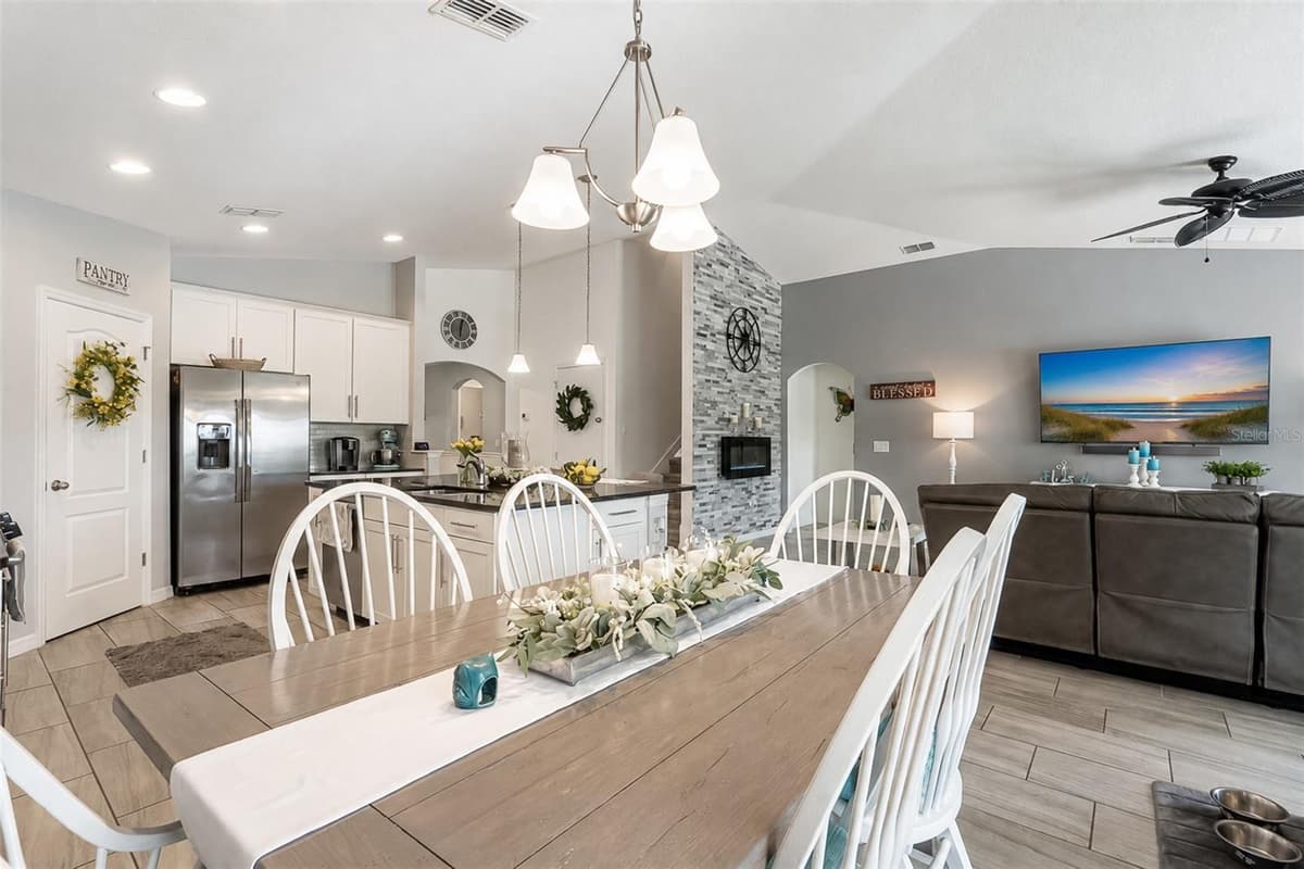 1510 CHELSEA MANOR CIRCLE — photo 10 of 45