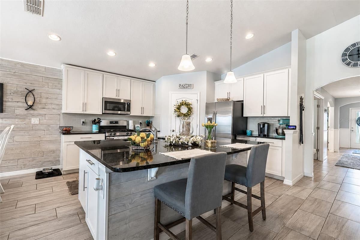1510 CHELSEA MANOR CIRCLE — photo 6 of 45