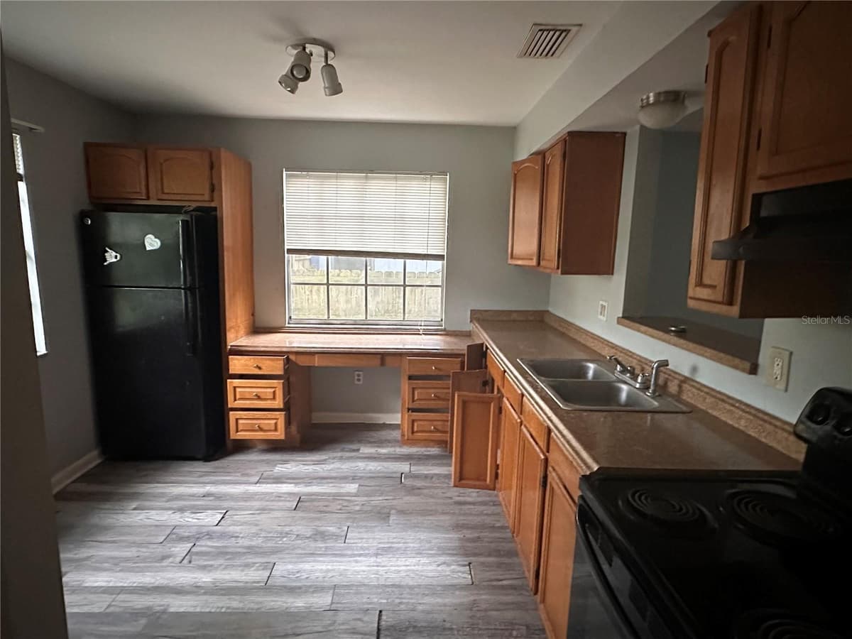 1753 MULBERRY DRIVE — photo 13 of 14