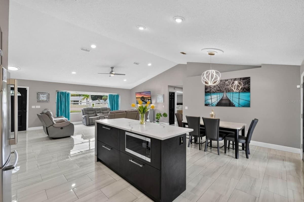 1845 WILLOW OAK DRIVE — photo 14 of 52