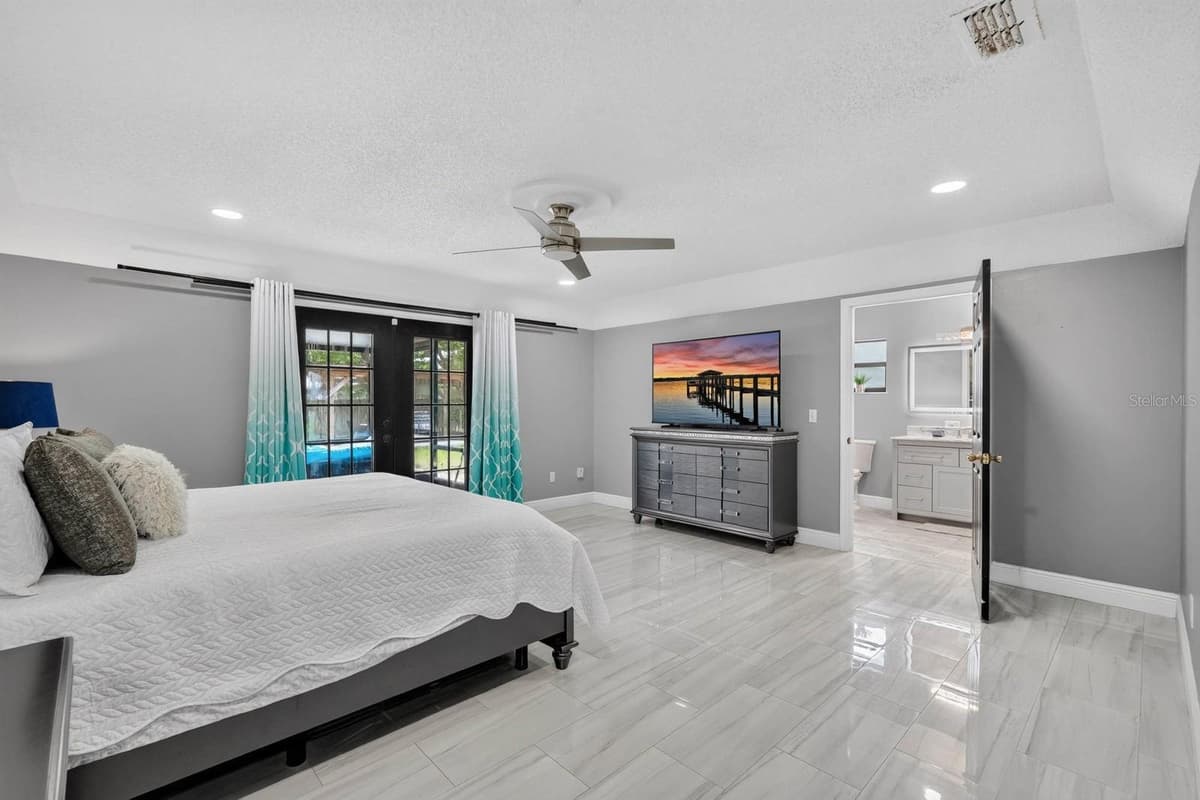 1845 WILLOW OAK DRIVE — photo 4 of 52