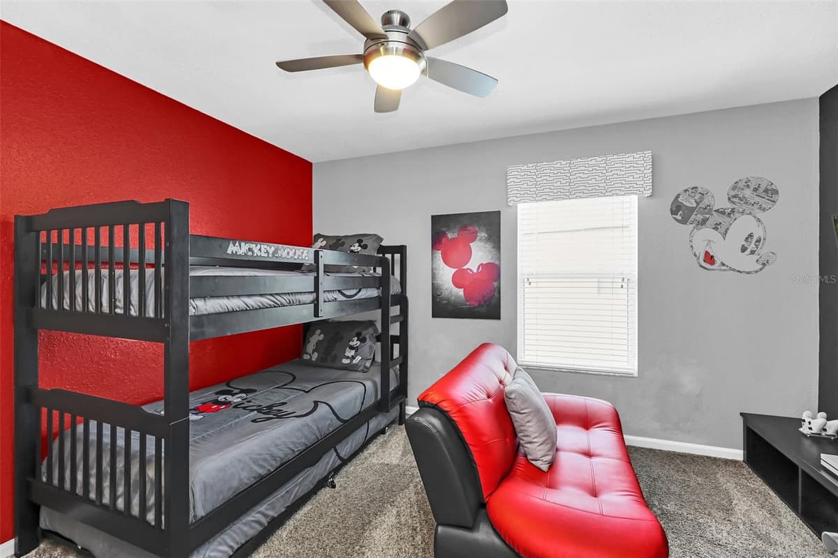 2630 DINVILLE STREET — photo 37 of 55
