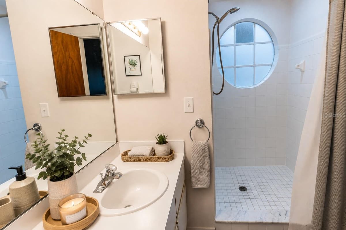 2440 SWEETWATER CLUB CIRCLE — photo 9 of 21