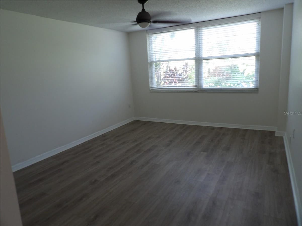 2623 SEVILLE BOULEVARD — photo 8 of 31