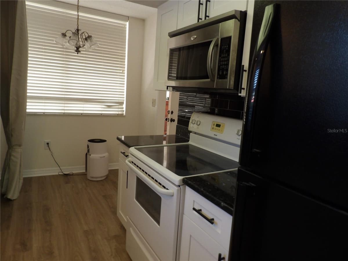 2623 SEVILLE BOULEVARD — photo 25 of 31