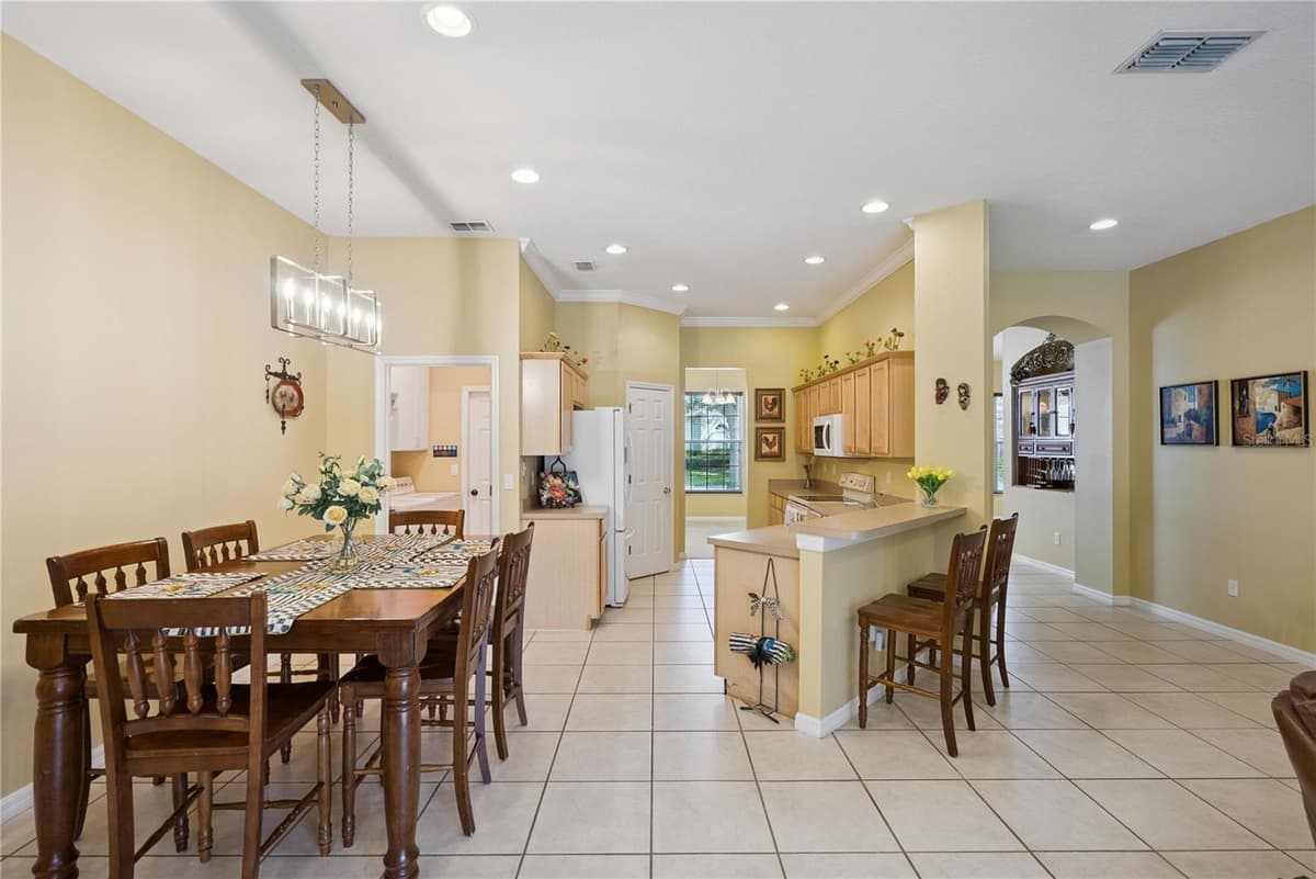 1040 KERSFIELD CIRCLE — photo 13 of 41