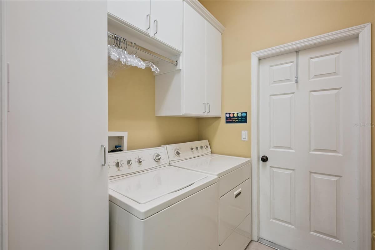 1040 KERSFIELD CIRCLE — photo 27 of 41