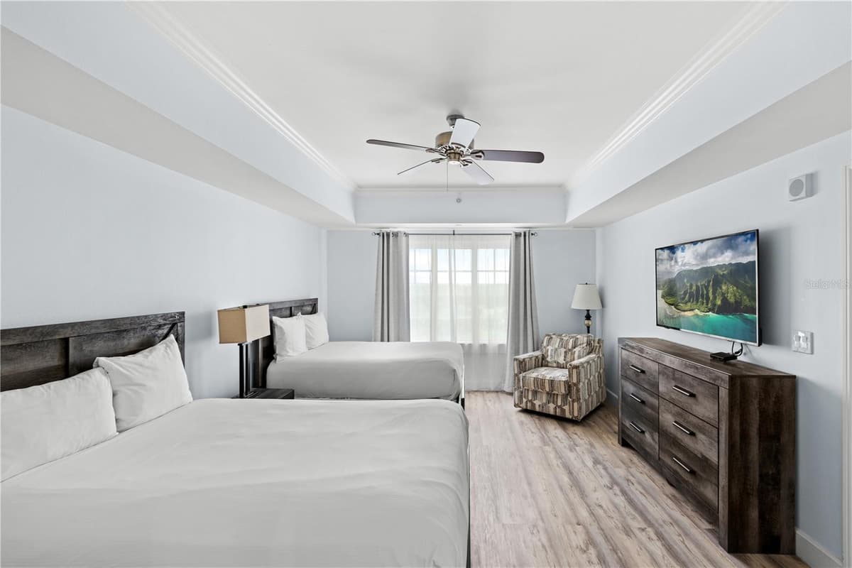 7593 GATHERING DRIVE — photo 16 of 26
