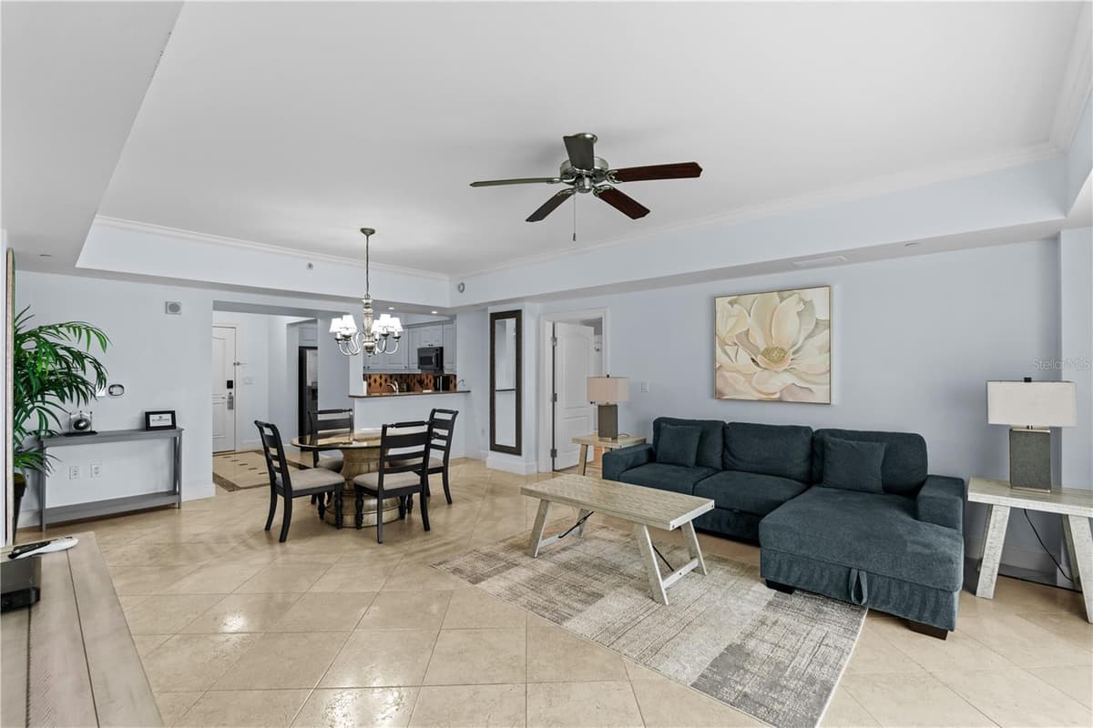 7593 GATHERING DRIVE — photo 13 of 26