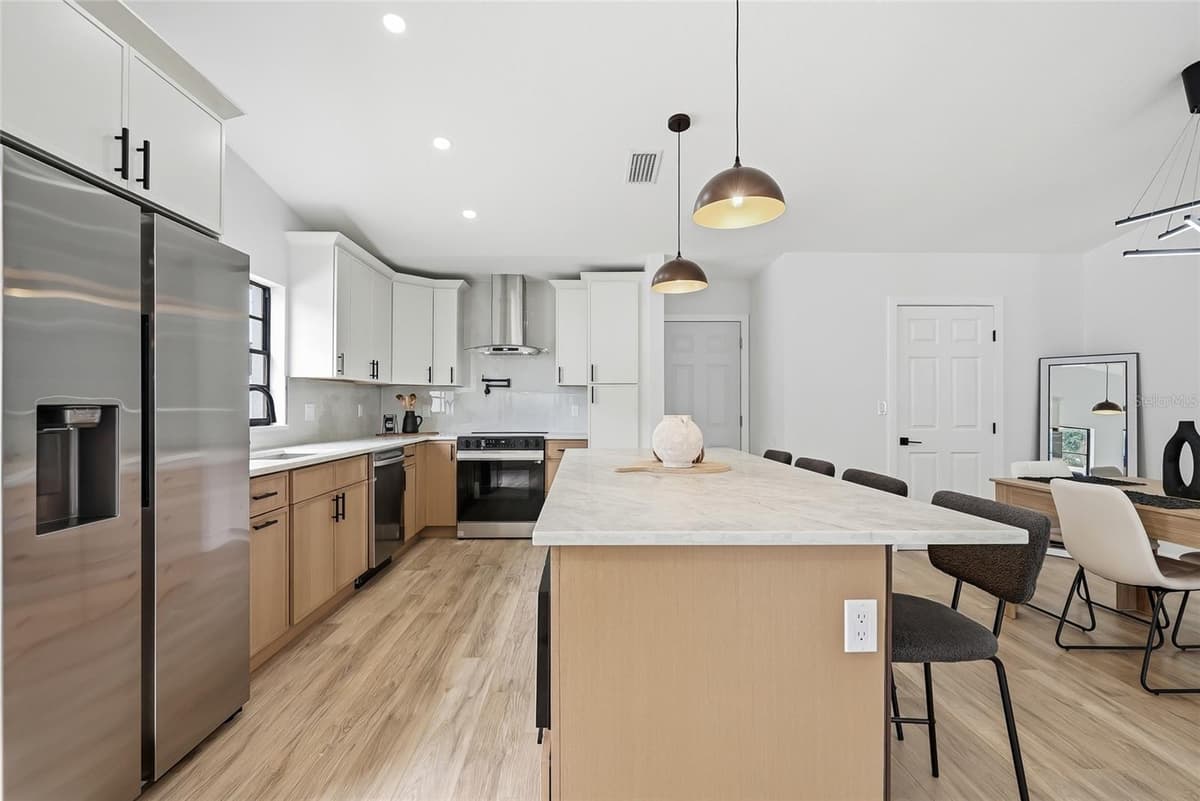 12511 CARDIFF DRIVE — photo 12 of 39