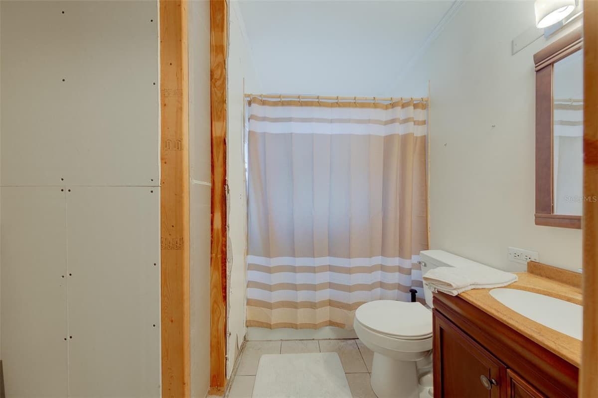 2773 BELLE HAVEN DRIVE — photo 14 of 34