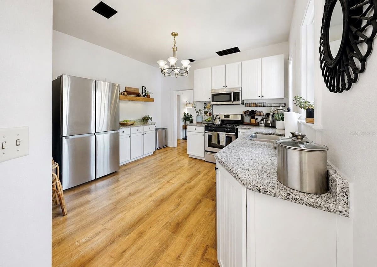 6702 ELIZABETH STREET — photo 11 of 45