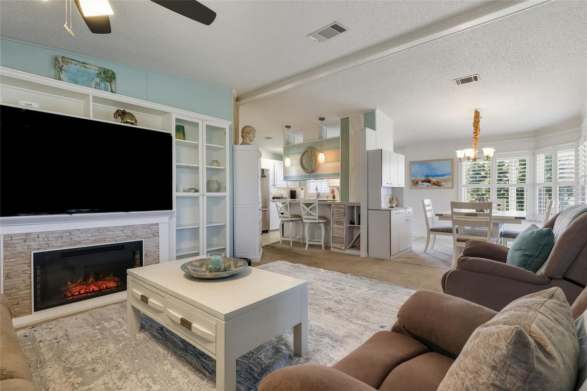 116 DOLPHIN DRIVE — photo 6 of 37