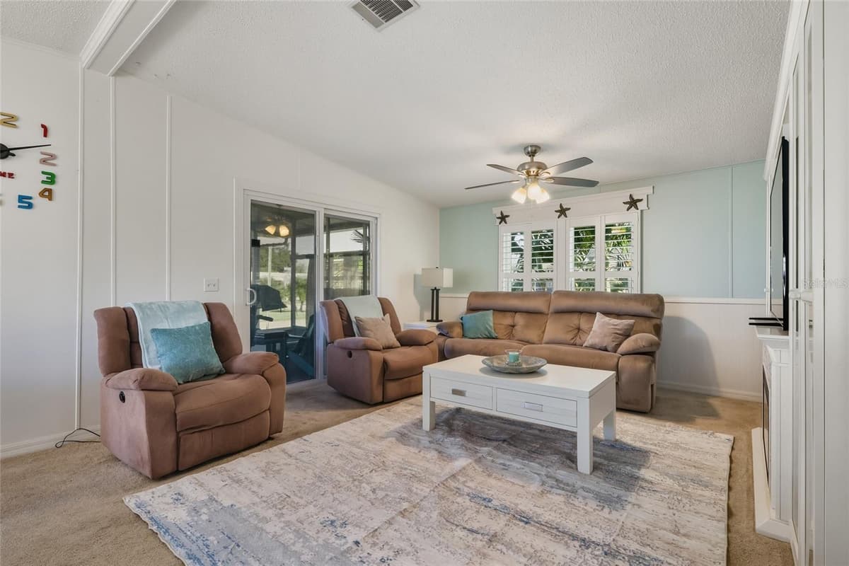 116 DOLPHIN DRIVE — photo 13 of 37