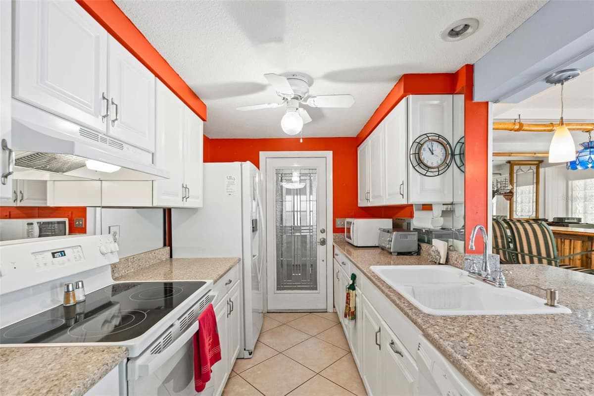 2545 EDNOR STREET — photo 16 of 50