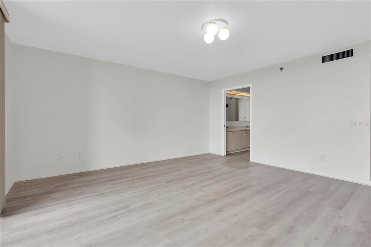 1600 GULF BOULEVARD — photo 27 of 58
