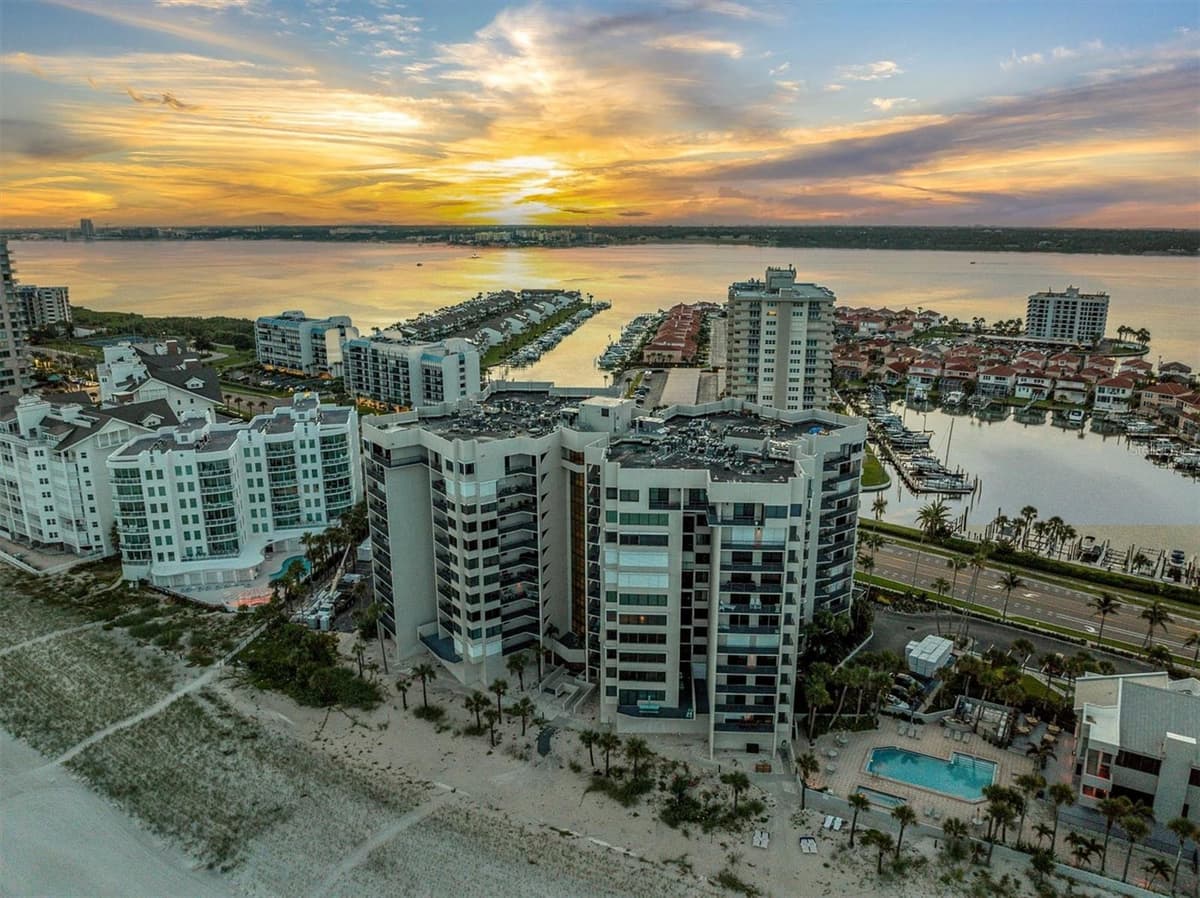 1600 GULF BOULEVARD — photo 3 of 58
