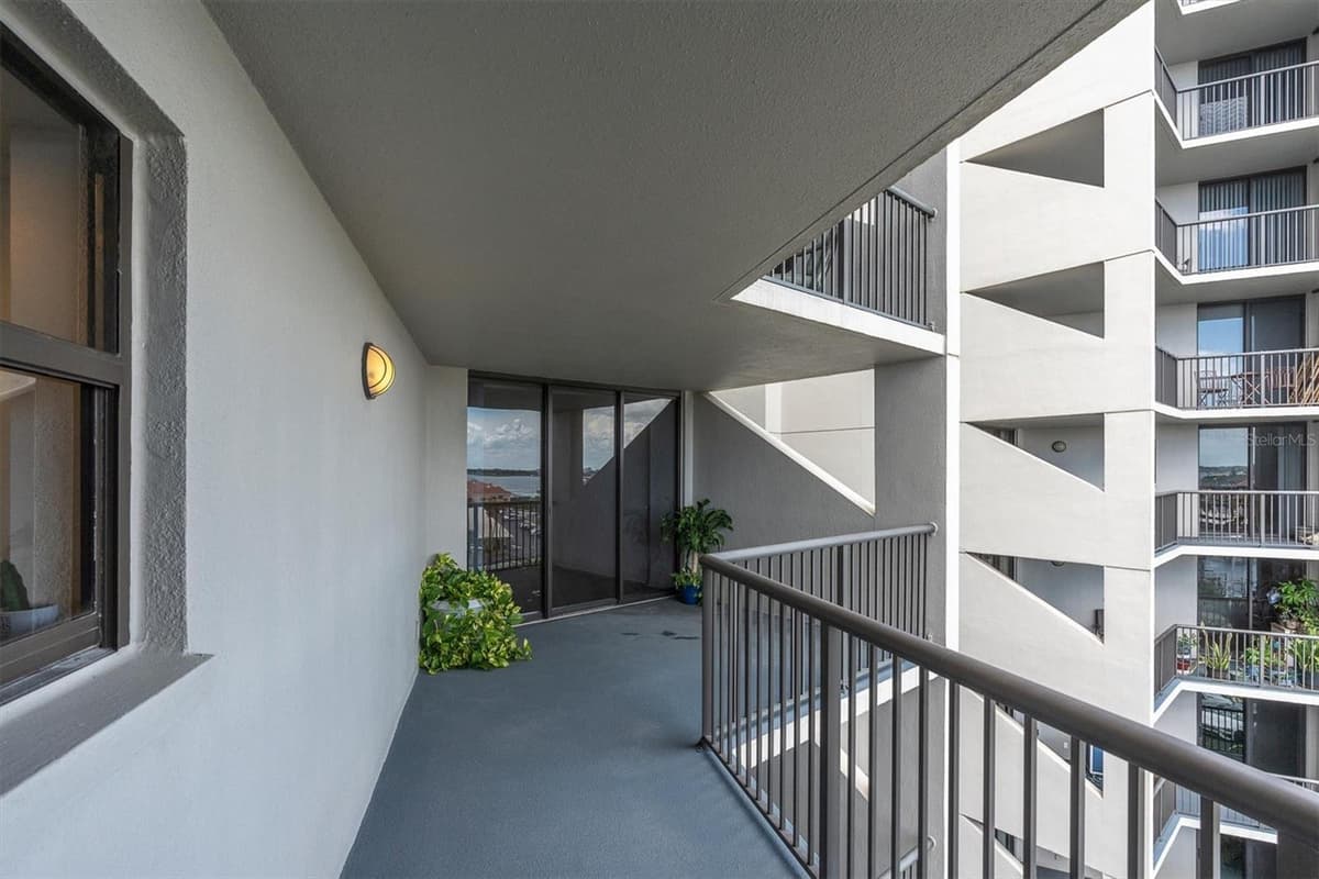 1600 GULF BOULEVARD — photo 17 of 58