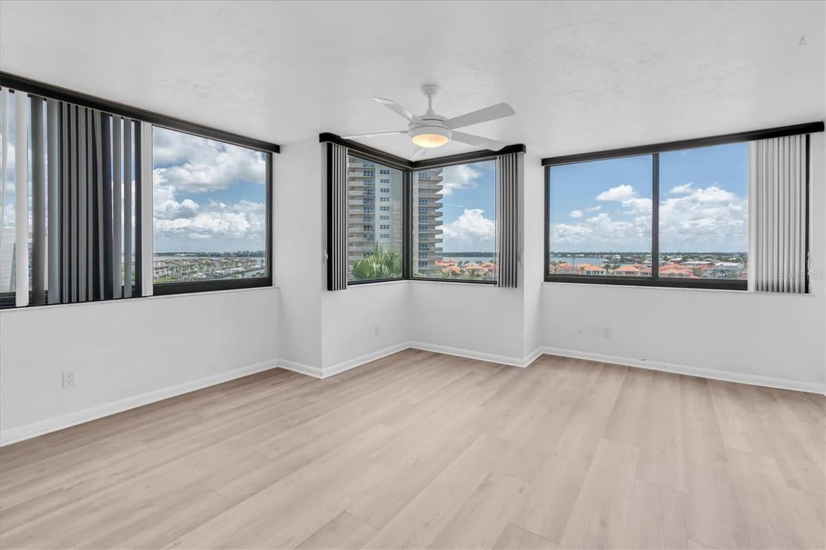 1600 GULF BOULEVARD — photo 12 of 58