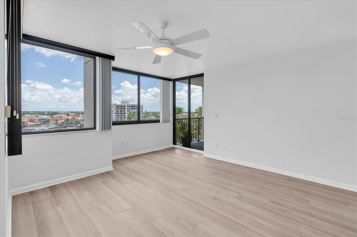 1600 GULF BOULEVARD — photo 15 of 58