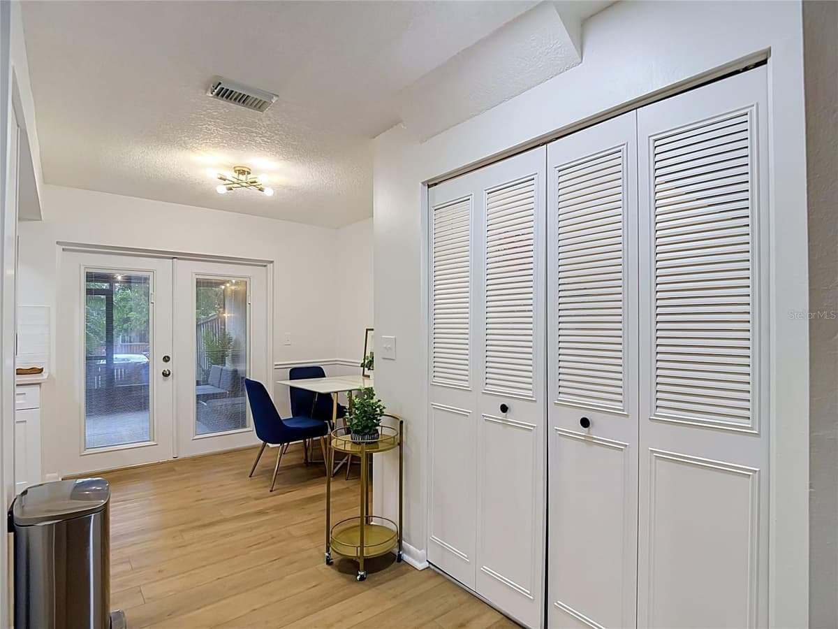 14732 PINE GLEN CIRCLE — photo 12 of 63