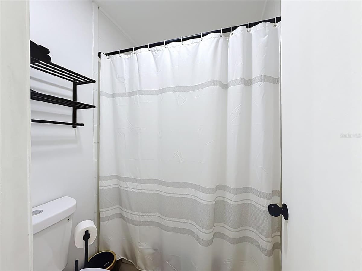 14732 PINE GLEN CIRCLE — photo 39 of 63